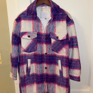 Brand new BLANK NYC multi color plaid jacket! Haven’t been worn. Brand new!!